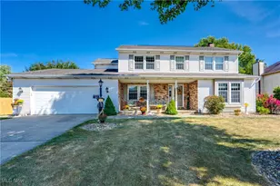 3182 Edinburg Ave NW, Canton, OH 44708 - Photo 1