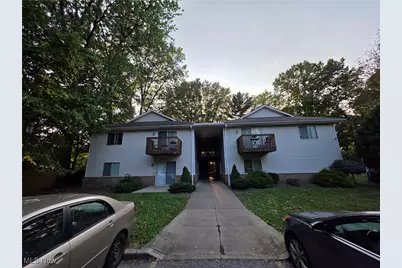 1825 5th Street #1, Cuyahoga Falls, OH 44221 - Photo 1