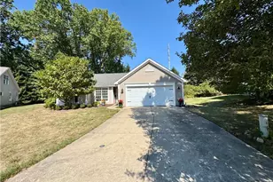 4072 Lindbergh Ave NW, Canton, OH 44718 - Photo 1