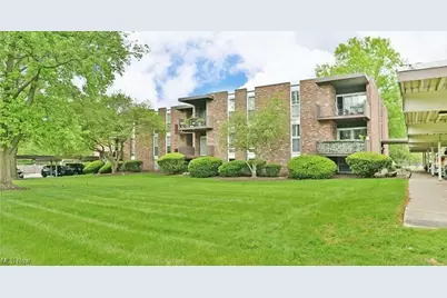 3060 N River Road NE #K15, Warren, OH 44483 - Photo 1