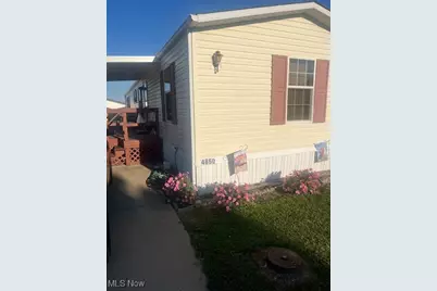 4860 Snowdrift, Zanesville, OH 43701 - Photo 1