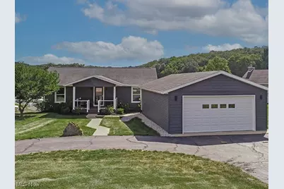 381 N Ridge Heights Drive, Howard, OH 43028 - Photo 1
