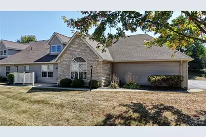 2593 SW Barnstone Avenue SW, Canton, OH 44706 - Photo 1