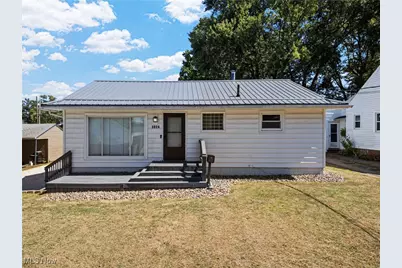 3824 Shanabruck Avenue NW, Canton, OH 44709 - Photo 1