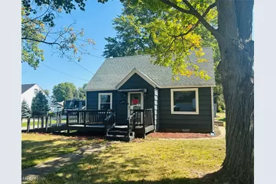 1233 State Street, Vermilion, OH 44089 - Photo 1