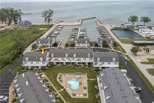 89 N Schooner Point Dr, Port Clinton, OH 43452 - Photo 1