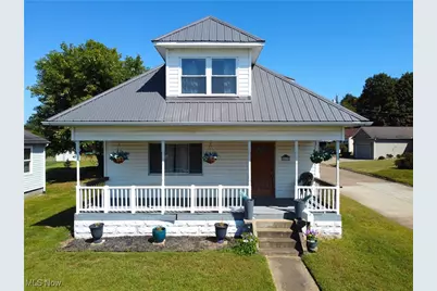 813 41st Street, Vienna, WV 26105 - Photo 1