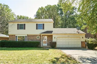 652 Palisades Drive, Akron, OH 44303 - Photo 1