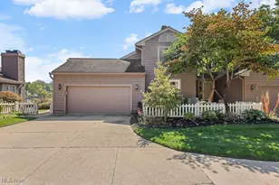 656 Isle View Dr, Akron, OH 44319 - Photo 1