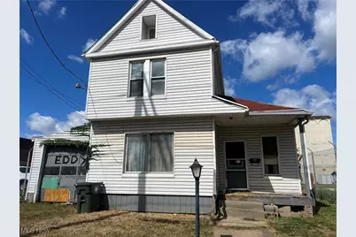 309 Orchard Avenue NE, Canton, OH 44704 - Photo 1