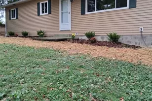 380 Rhonda Dr, Zanesville, OH 43701 - Photo 1