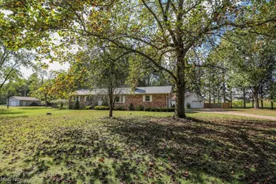 7017 Peck Road, Ravenna, OH 44266 - Photo 1