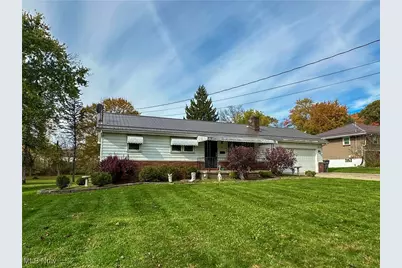 370 S Bon Air Avenue, Youngstown, OH 44509 - Photo 1