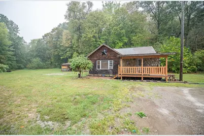 2923 Brightwood Road SE, New Philadelphia, OH 44663 - Photo 1