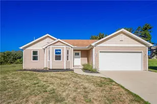 657 Hannah Circle, Canton, OH 44709 - Photo 1