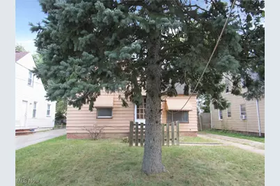 5247 Henry Street, Maple Heights, OH 44137 - Photo 1