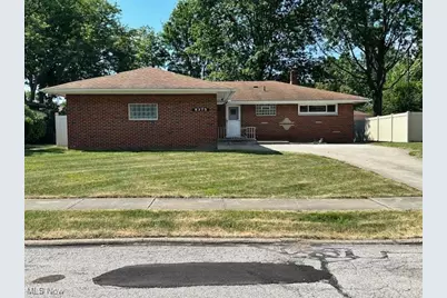 8375 Royal Ridge Drive, Parma, OH 44129 - Photo 1