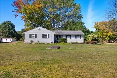2193 Howland Wilson Road NE, Warren, OH 44484 - Photo 1