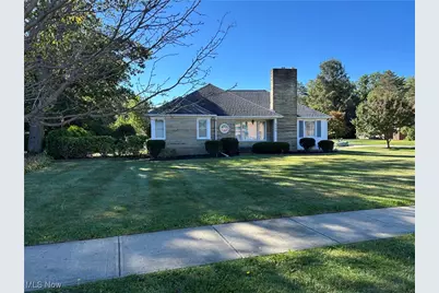 8998 Brookside Circle, Mentor, OH 44060 - Photo 1