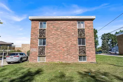 18809 Bella Drive #4, Loveland, OH 44119 - Photo 1