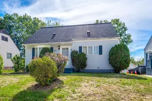 838 Stanwood Ave, Akron, OH 44314 - Photo 1