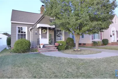 6610 Renwood Drive, Parma, OH 44129 - Photo 1