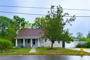 137 Hermann St, Barberton, OH 44203 - Photo 1