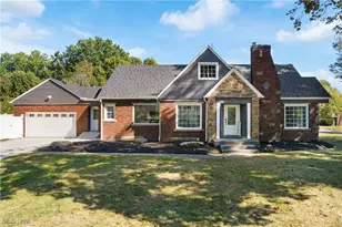 419 Dorchester Rd, Akron, OH 44320 - Photo 1