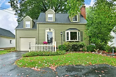 1550 Genesee Avenue NE, Warren, OH 44483 - Photo 1