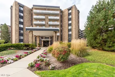 2202 Acacia Park Drive #2714, Lyndhurst, OH 44124 - Photo 1
