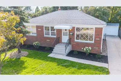 14031 Lakewood Hts Boulevard, Loveland, OH 44107 - Photo 1