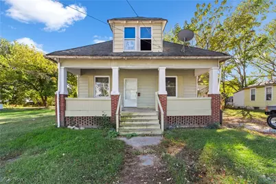 911 W 9th Street, Lorain, OH 44052 - Photo 1