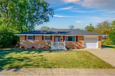 4762 Hollyview Drive, Vermilion, OH 44089 - Photo 1