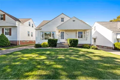 5384 E 132nd Street, Garfield Heights, OH 44125 - Photo 1