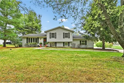 10277 Carlswood Avenue NE, Hartville, OH 44632 - Photo 1