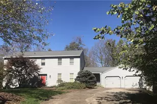 202 Deerwalk Cir, Marietta, OH 45750 - Photo 1