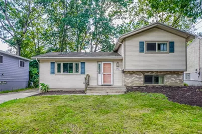 1047 Kevin Drive, Akron, OH 44313 - Photo 1