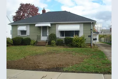 2253 E 290th Street, Wickliffe, OH 44092 - Photo 1