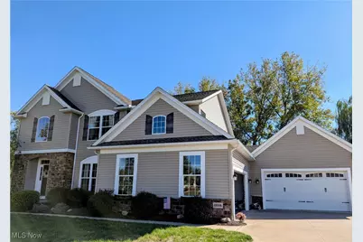 11056 Peach Glen Avenue NW, Uniontown, OH 44685 - Photo 1