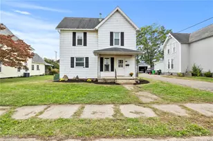 1005 Adams St, Coshocton, OH 43812 - Photo 1