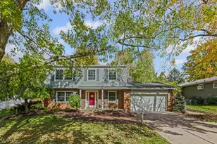 2523 Olentangy Dr, Akron, OH 44333 - Photo 1