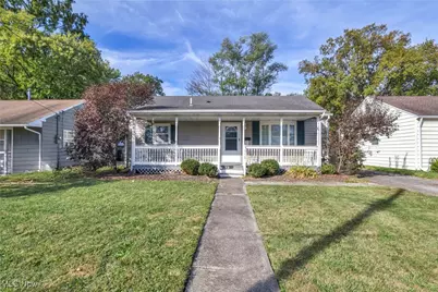 358 Roosevelt Avenue, Elyria, OH 44035 - Photo 1