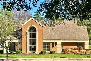 304 Chestnut St, Coshocton, OH 43812 - Photo 1