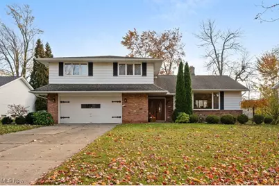 5560 Lansbury Lane, Lyndhurst, OH 44124 - Photo 1