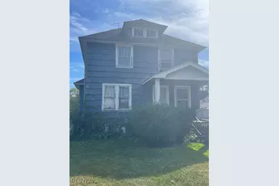 516 Bond Street, Elyria, OH 44035 - Photo 1