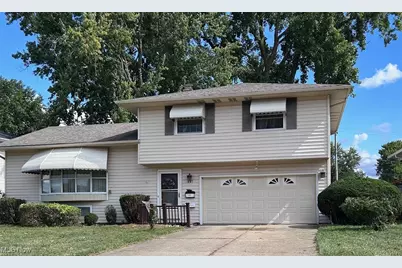 447 Saint Lawrence Boulevard, Eastlake, OH 44095 - Photo 1