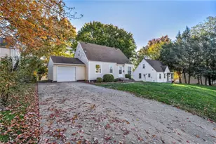 347 Moody St, Akron, OH 44305 - Photo 1