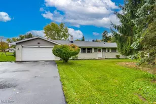 698 Ledge Rd, Macedonia, OH 44056 - Photo 1