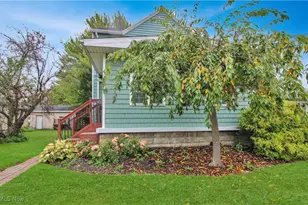 423 Fulton St, Port Clinton, OH 43452 - Photo 1