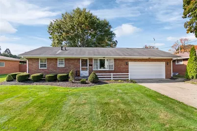 404 31st Street SW, Barberton, OH 44203 - Photo 1